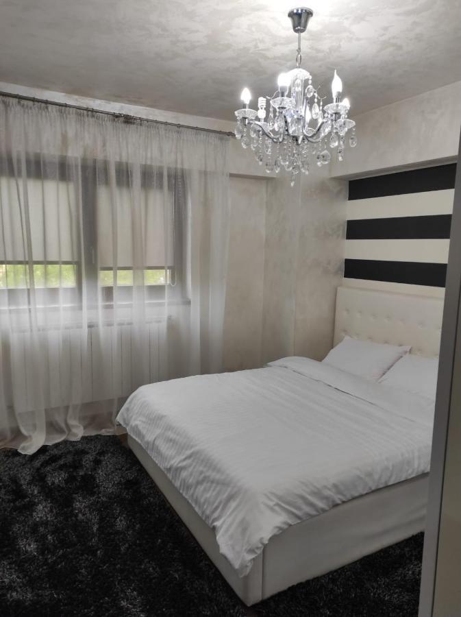 Apartament Lux Ultracentral Craiova Exterior photo