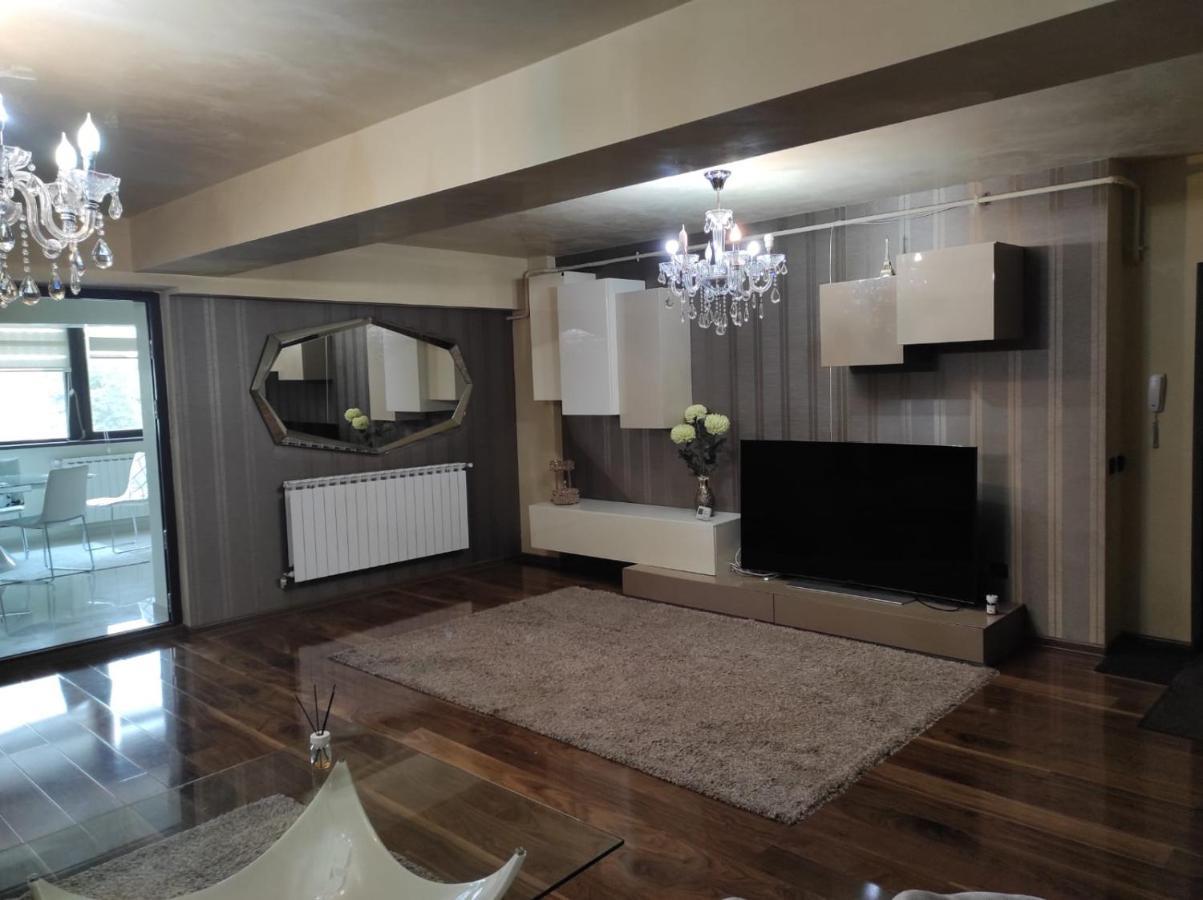 Apartament Lux Ultracentral Craiova Exterior photo